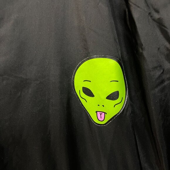 RIPNDIP We're Outta Here! Alien Winbreaker size Large - Picture 4 of 5